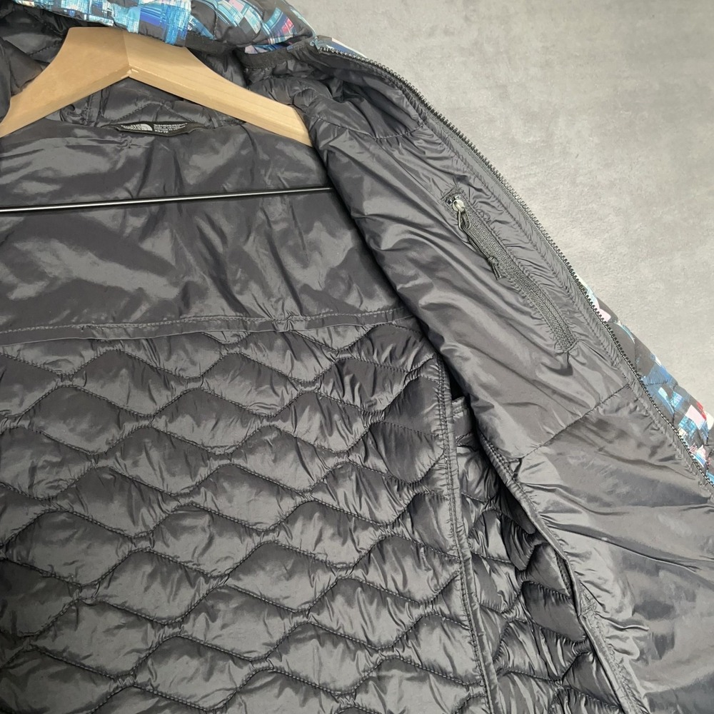 The North Face Thermoball Jacket Blue Glitch Geometric Puffer Womens XS Gorpcore - Picture 4 of 12